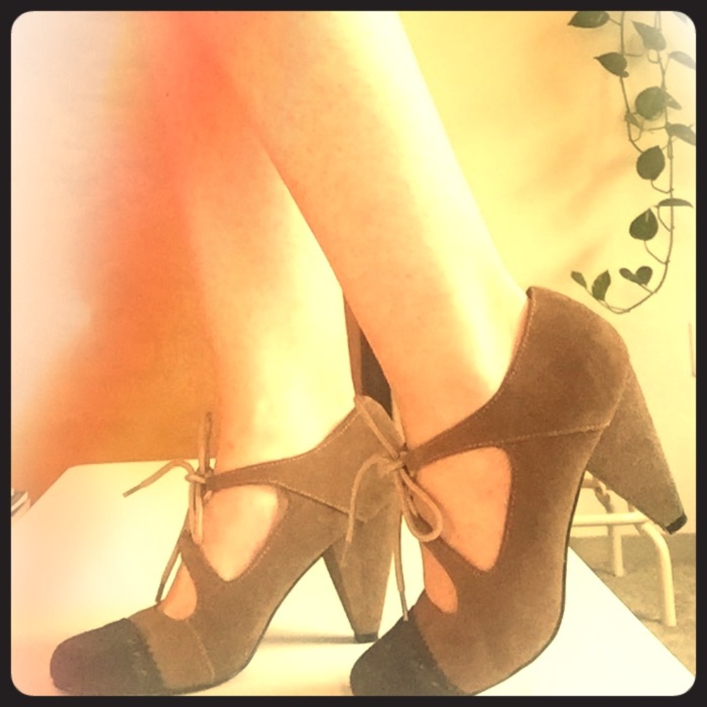 Two-toned Suede Brown Heels